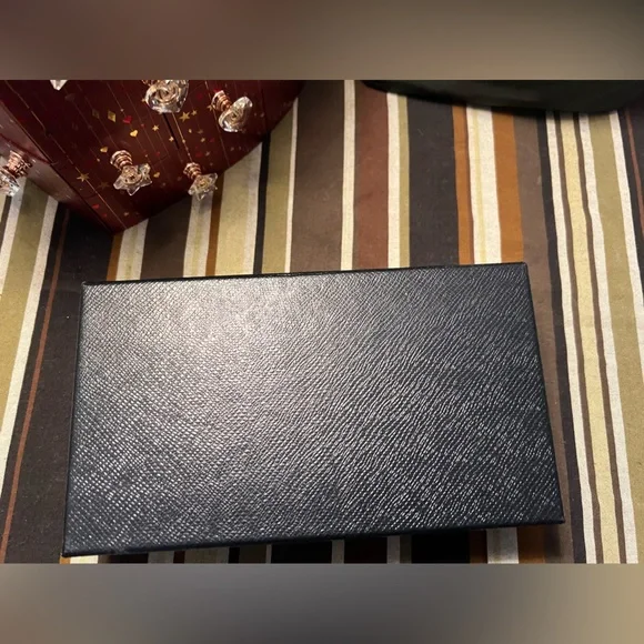 PRADA Tri color leather snap wallet w/COA box/tissue